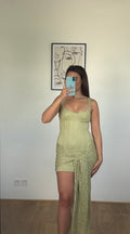 Robe verte à dentelle